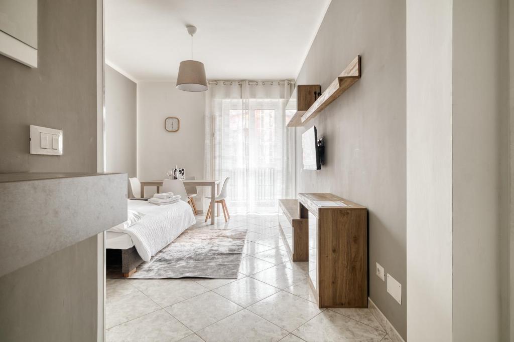 Modern Apartment - 7 min to Linate