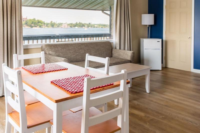 Capt Thomson's Resort - Suite Familiare