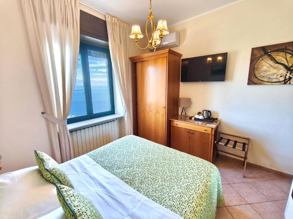 Hotel "La Pensione Svizzera" - 14