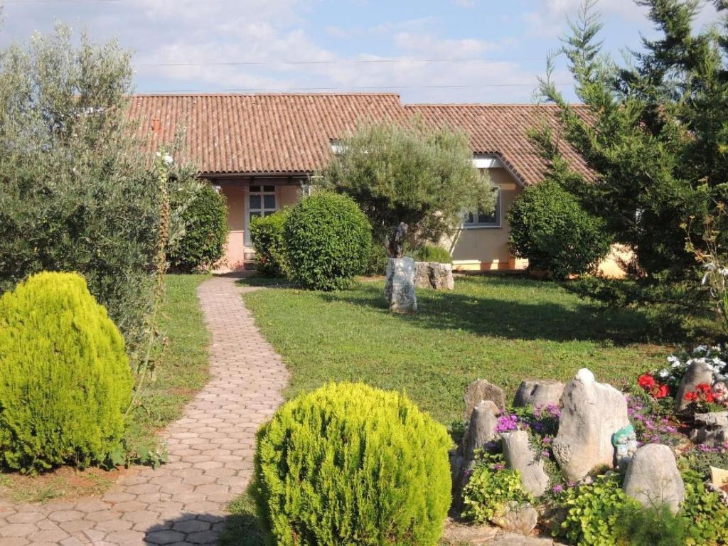 Holiday Home Melisa 8 by Interhome