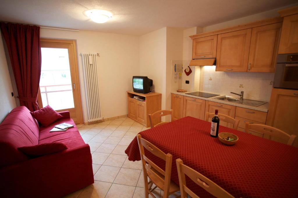 Kuchyň nebo kuchyňský kout v ubytování Chalet Del Bosco