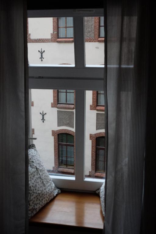 Academus Pub & Guest House - 14