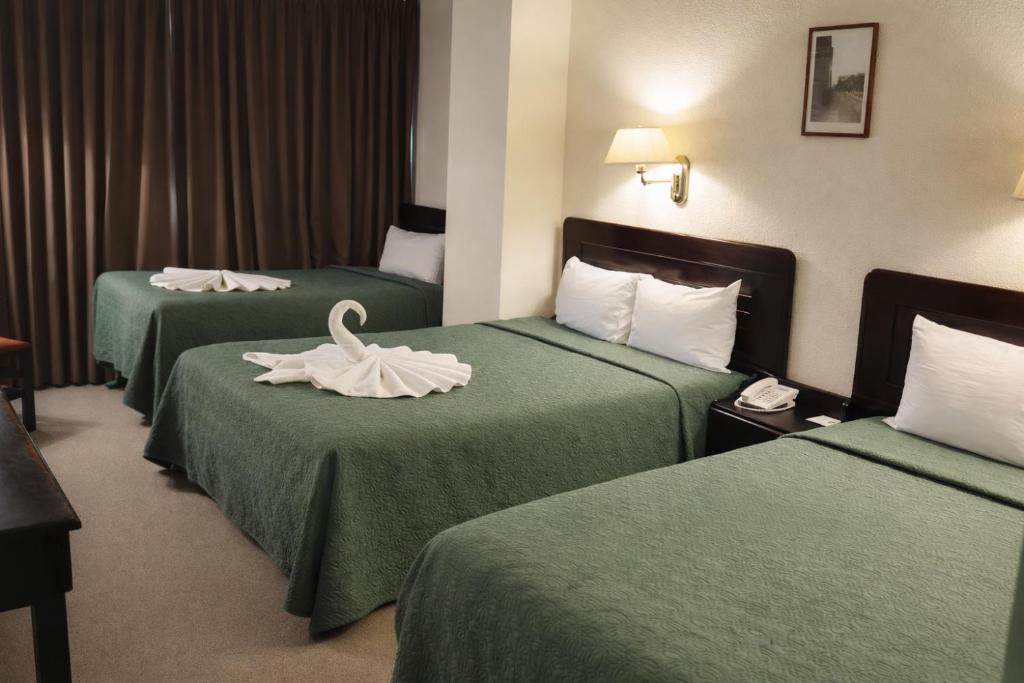 Hotel Maragato - Standard Triple Room