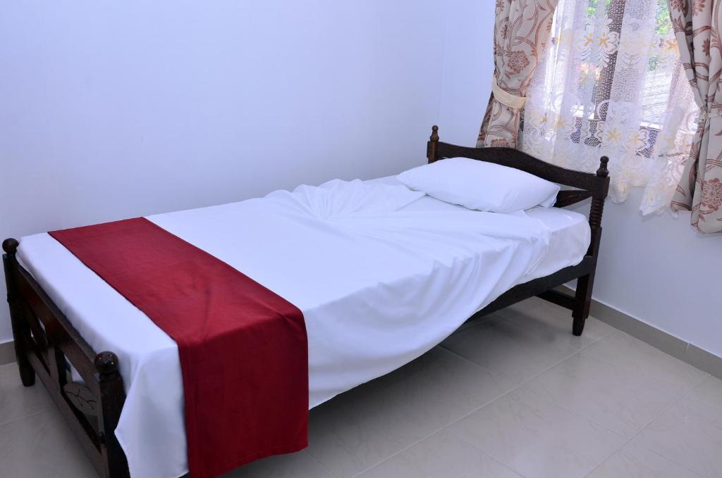 Kandyan White Holiday Homes - 6