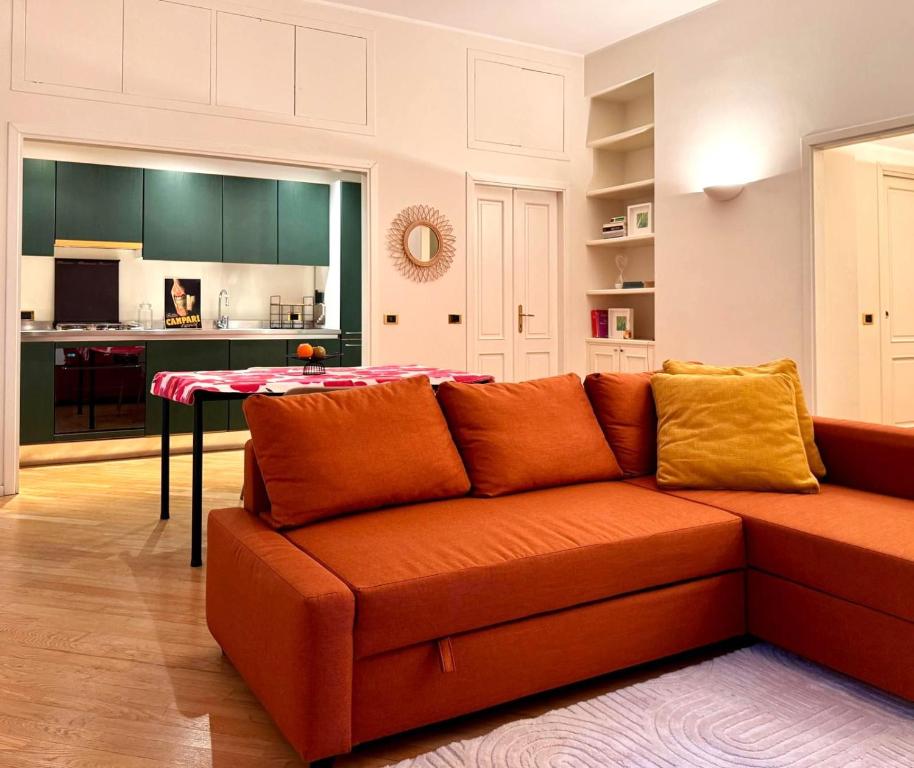YR Apartments - Duca D'Aosta - 3 Min Walk to Central Station
