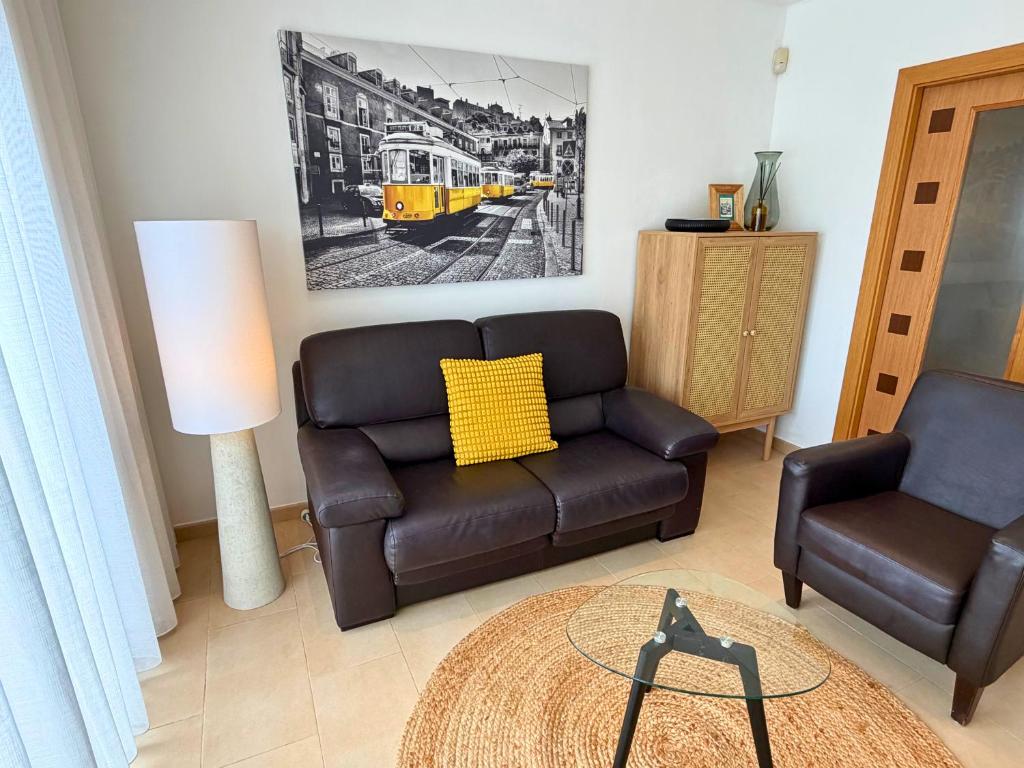 Pine Tree Seaside Apartments 500m to Beach - 1