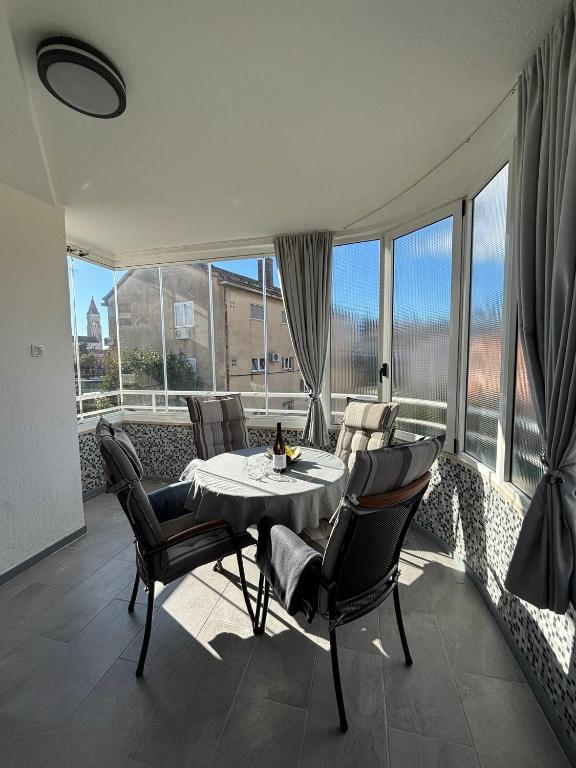 Seafront City Apartment Ana Trogir