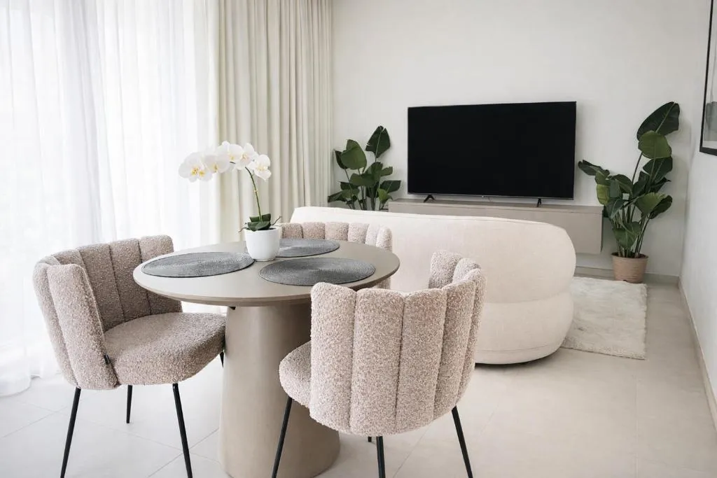 IsLe Royal Suites By Mercury Tower