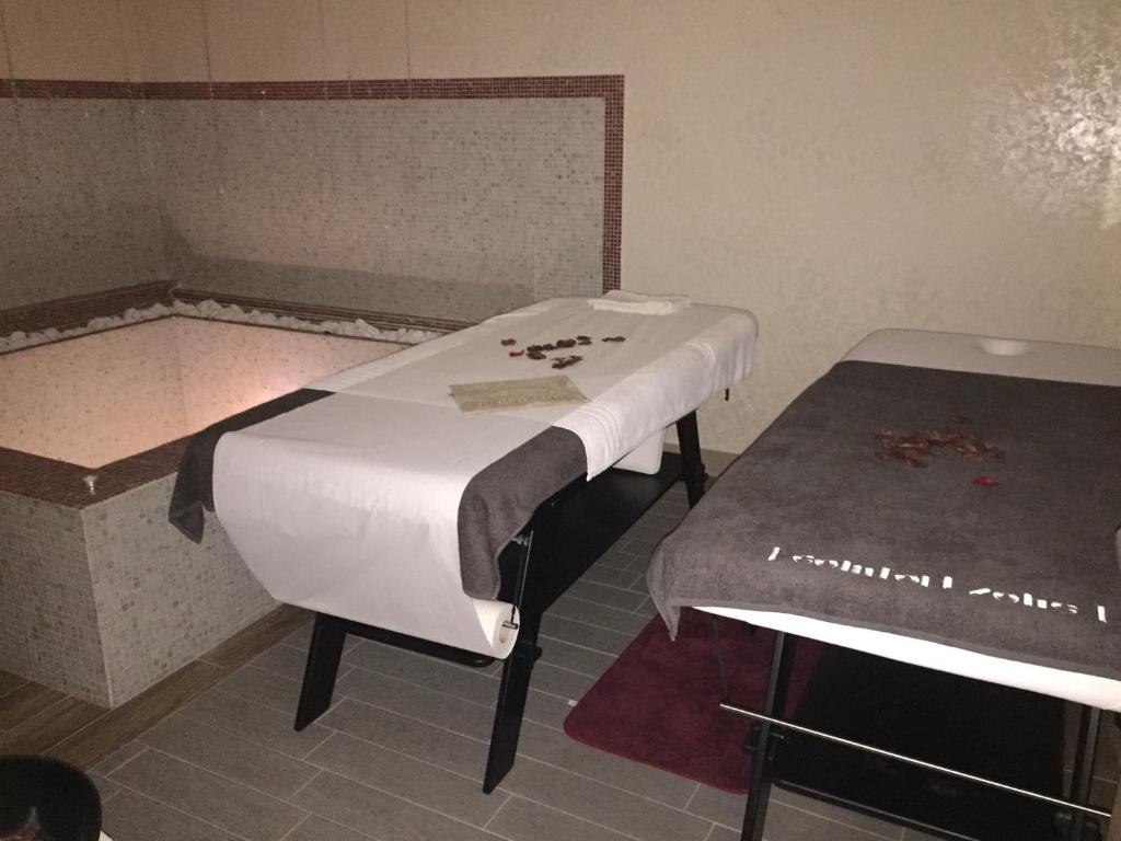 Kúpele alebo wellness v ubytovaní Hotel Roscianum Welness SPA