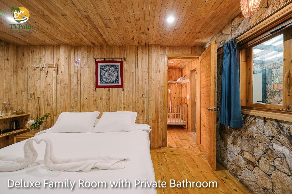 TV Palm Ecolodge Ha Giang - Family Room With Private Bathroom