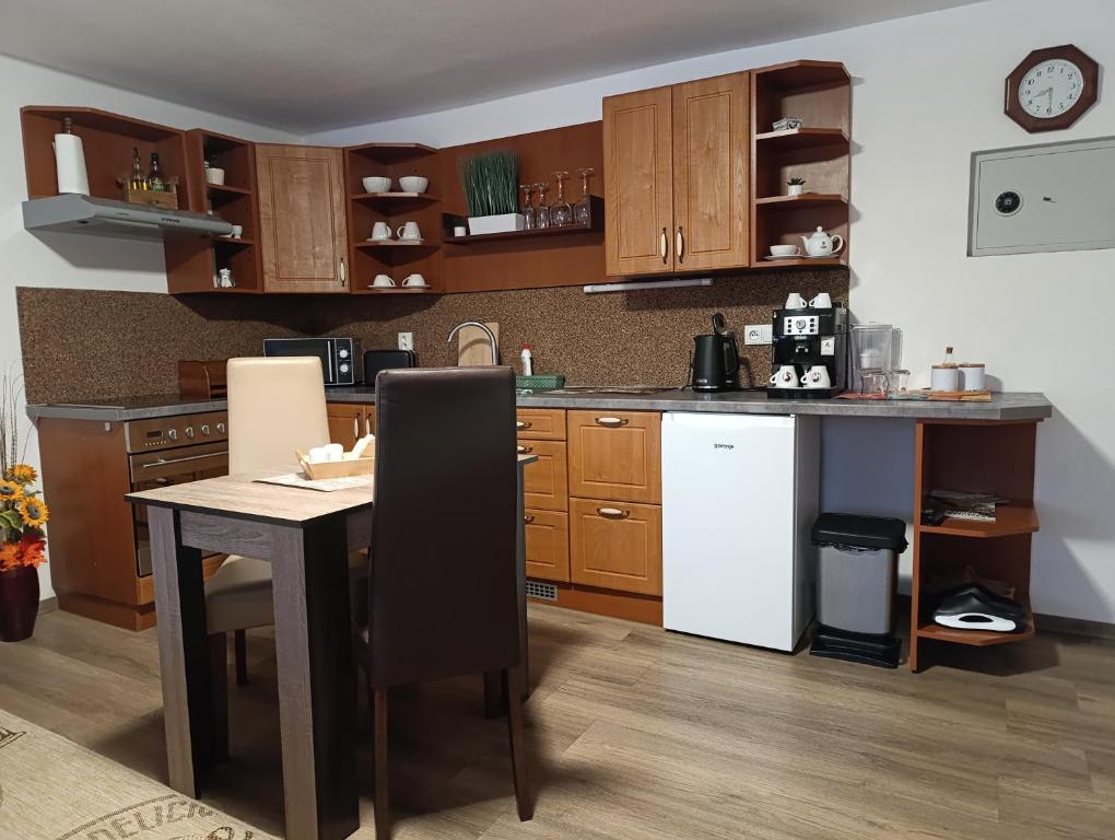 U Bocmana s výhledem na zámek a Labe - 6