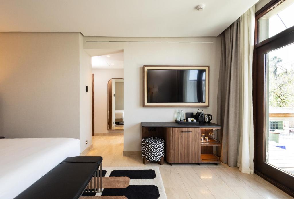 Hotel Miramar Barcelona GL - LVX Preferred Hotels & Resorts - Newly Renovated photo 2