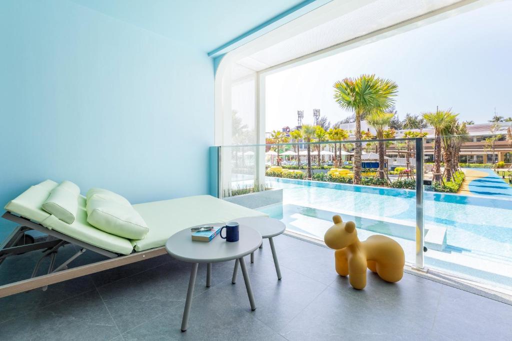 Katathani Phuket Beach Resort