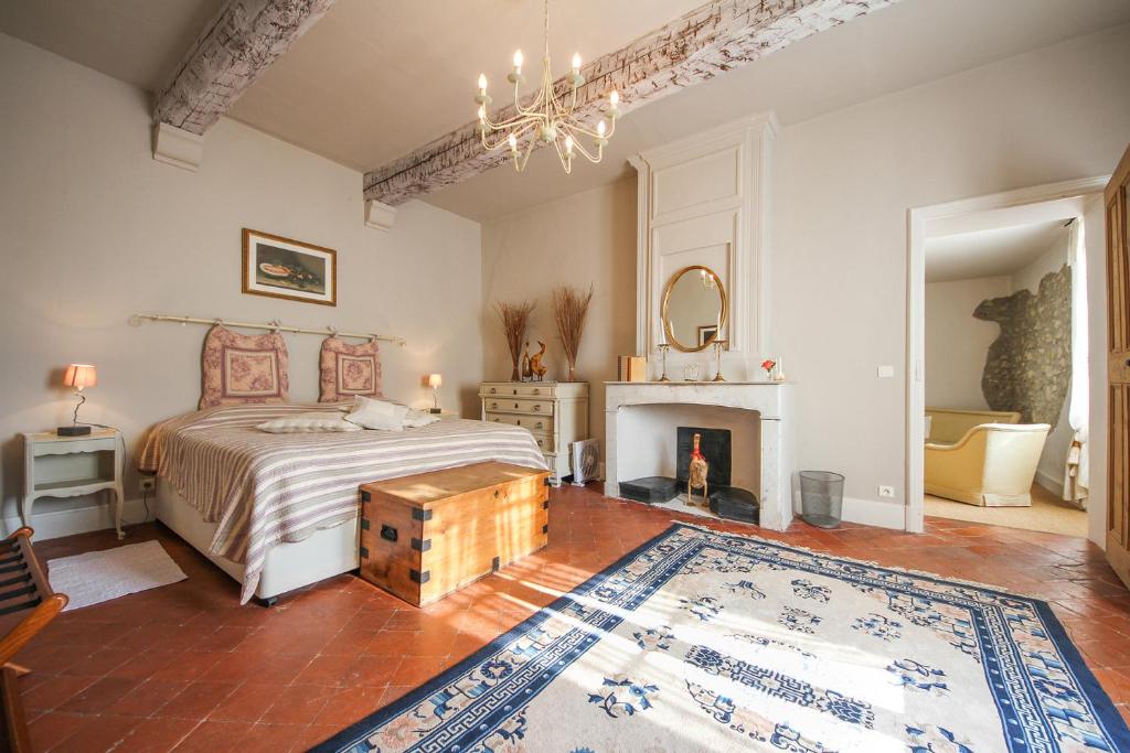 Les Carmes and spa - Superior Double Or Twin Room With Terrace View
