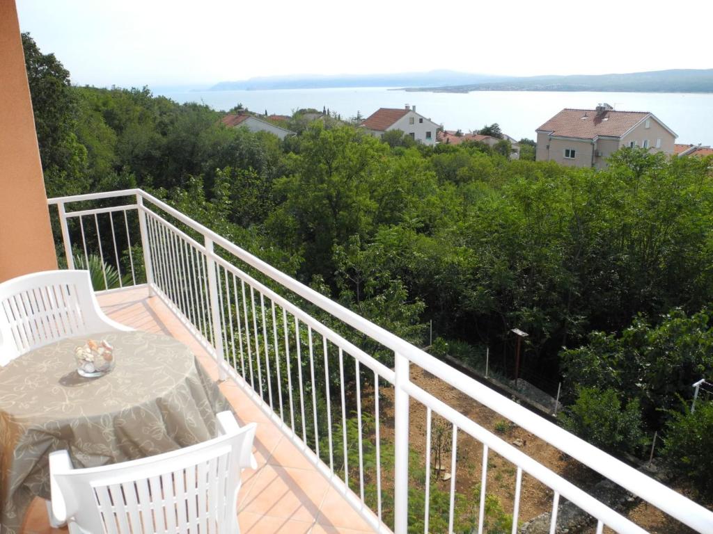 Apartment Wohnung in Dramalj- mit Balkon und Meerblick by Interhome