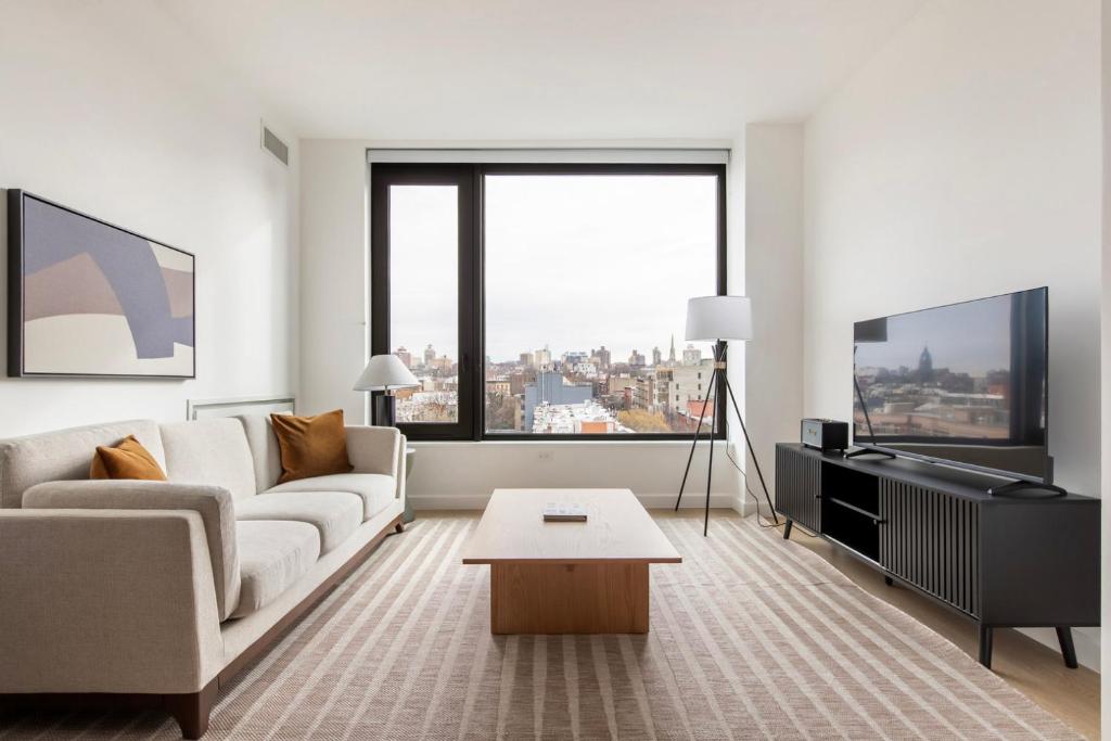 Blueground Gowanus rooftop pool nr Prospect Park NYC-2197, Brooklyn ...