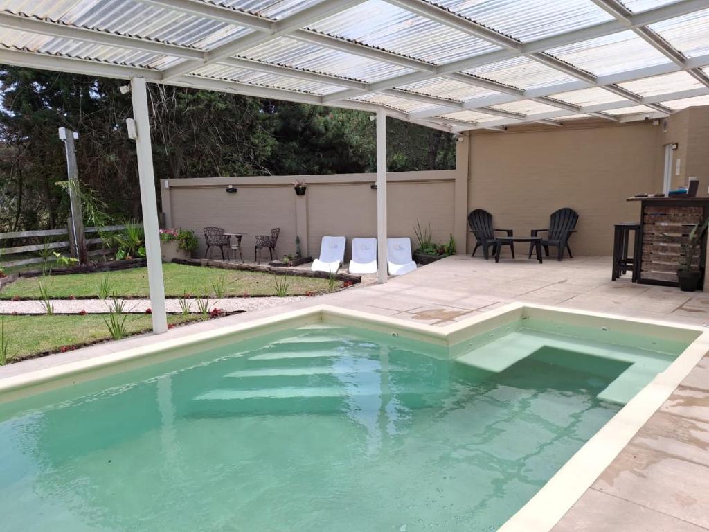 Kolam renang di atau dekat dengan DUPLEX AL SUR