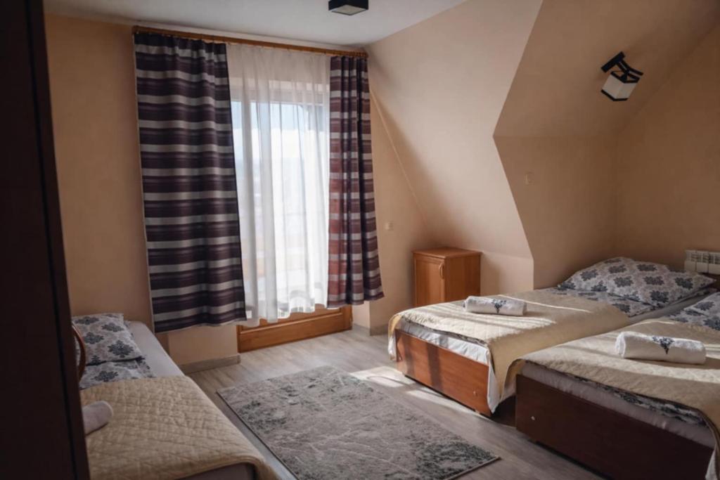 Pod Tatrami widok na Tatry, sauna, parking, blisko Term Bukovina - 16