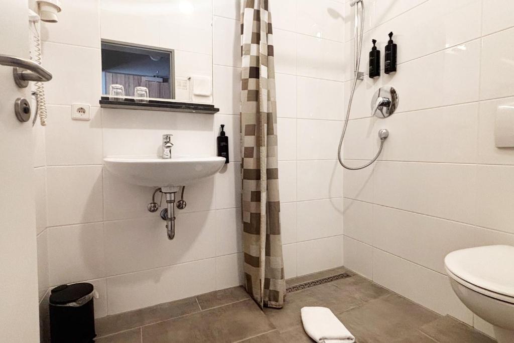 Garner Hotel Stuttgart - Zuffenhausen by IHG - Standard Room With Two Single Beds