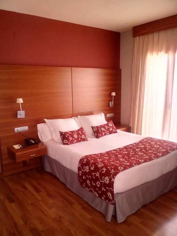 Hotel Restaurante El Tollo - Tweepersoonskamer Met 1 Of 2 Bedden