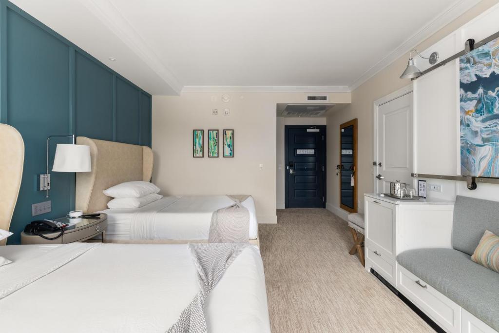 The Shepherd Hotel Downtown Clemson - Queen Room With Two Queen Beds - Disability Access
