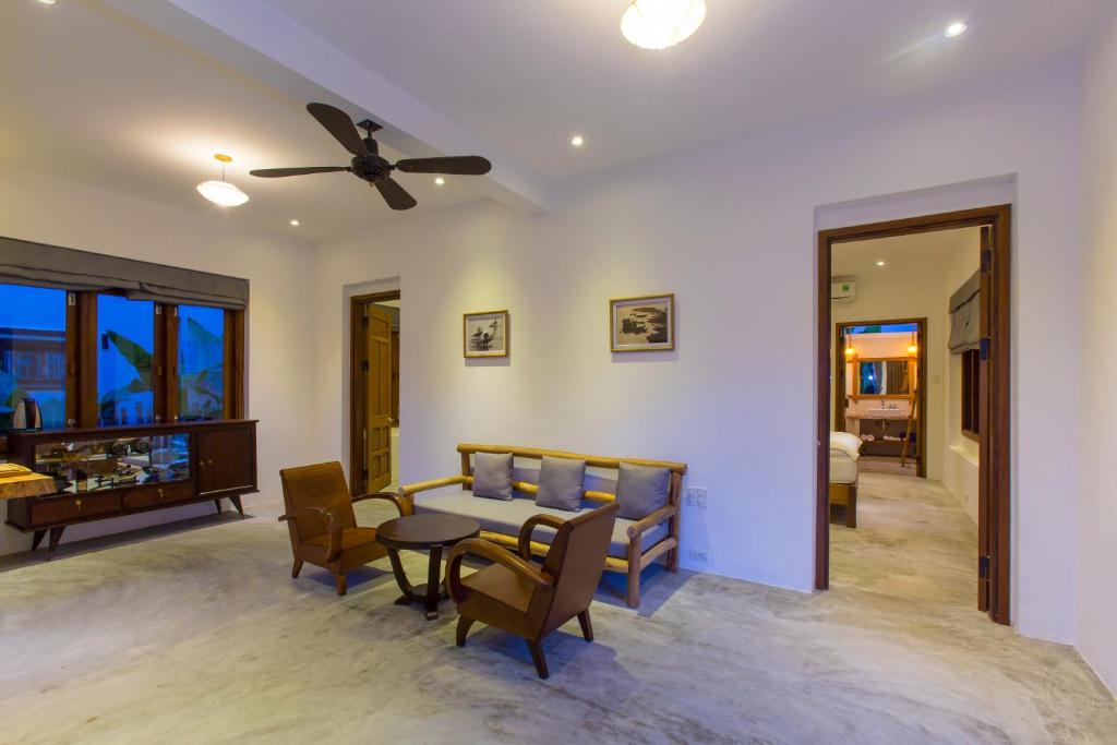 Posezení v ubytování Vina Beach Pool Villas