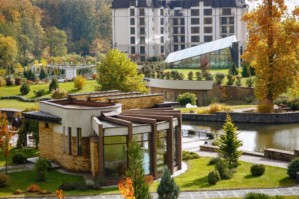 Zahrada ubytování Apartament Hotel by Derenivska Kupil