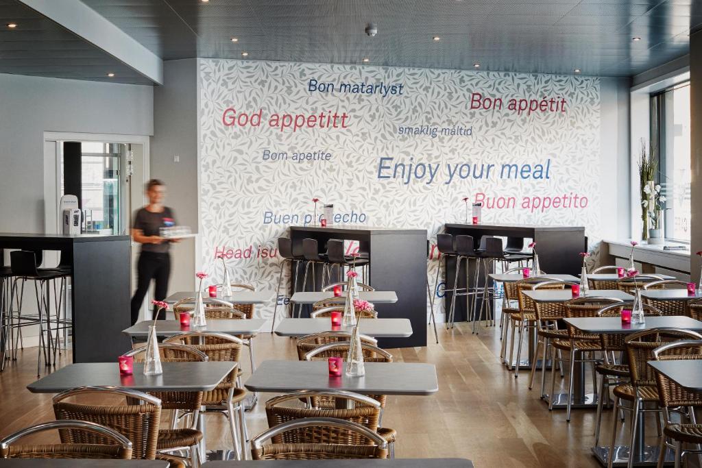 Restaurace v ubytování Hotel Cabinn Vejle