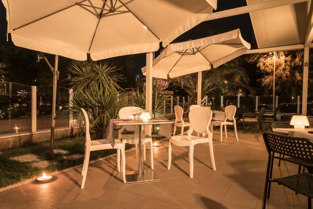 Patio nebo venkovní prostory v ubytování Hotel Vela D'Oro