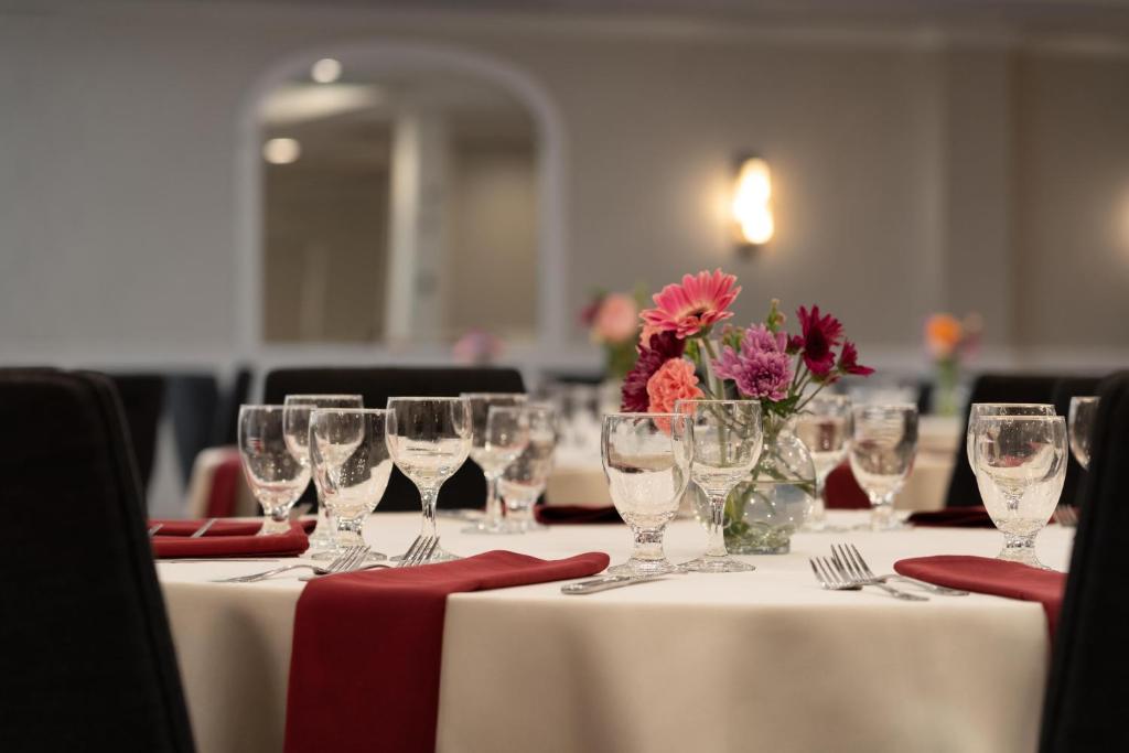 DoubleTree by Hilton Providence Airport Warwick photo