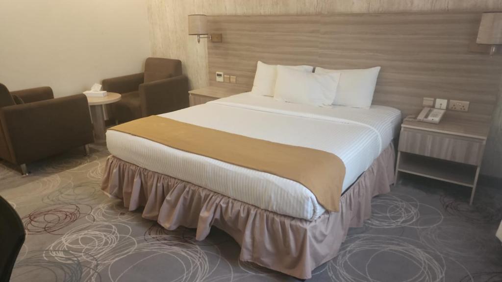 تصویر اتاق‌های Grand Tourist Hotel - تصویر ۲