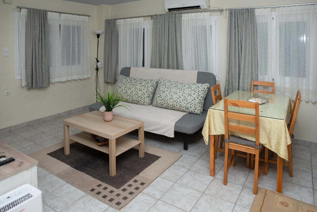 Kaitis home