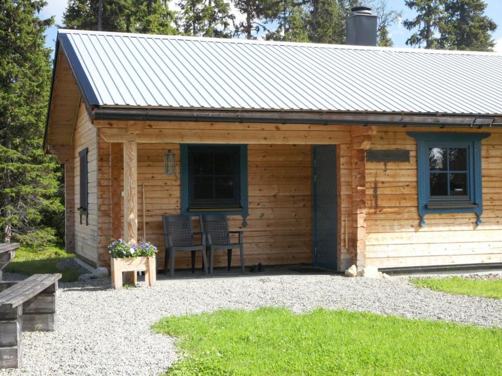Holiday Home Gemütliches Blockhaus mit Kamin im Oviksfjäll by Interhome