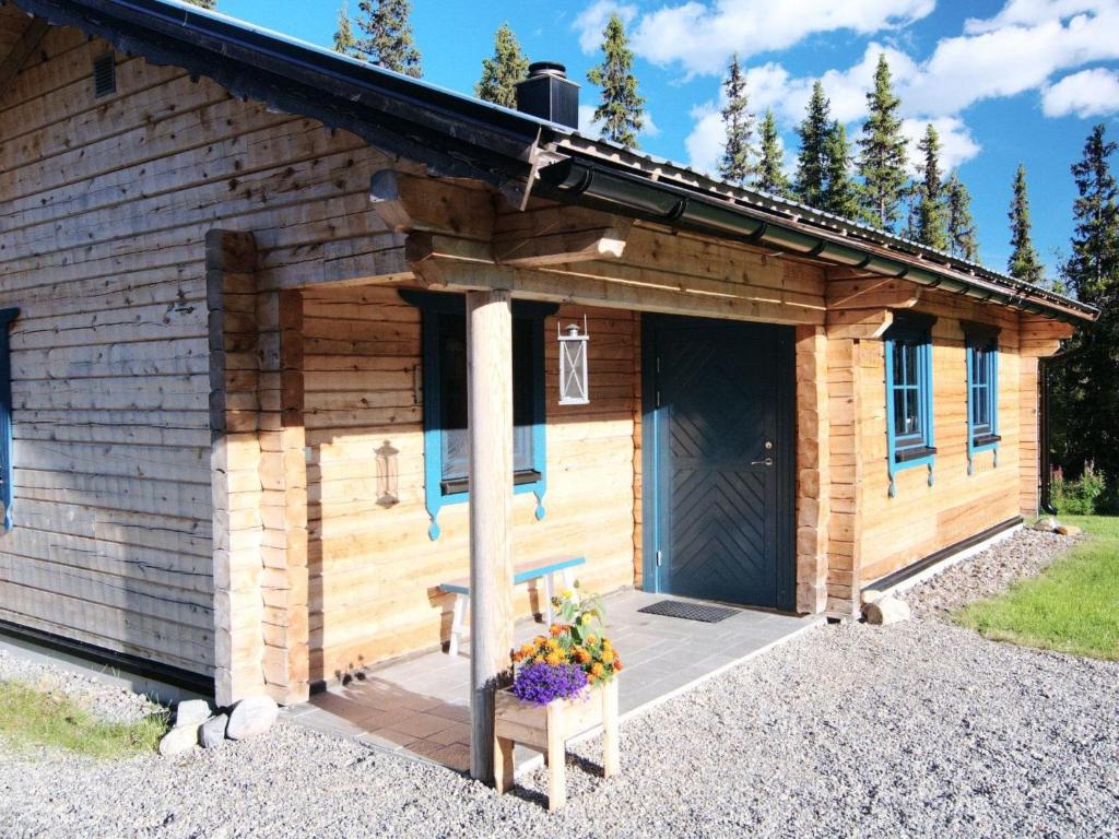 Holiday Home Charmantes modernes Blockhaus mit Kamin by Interhome