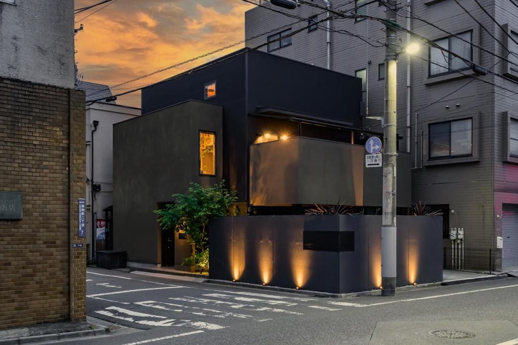 Camo's Tokyo Asakusa