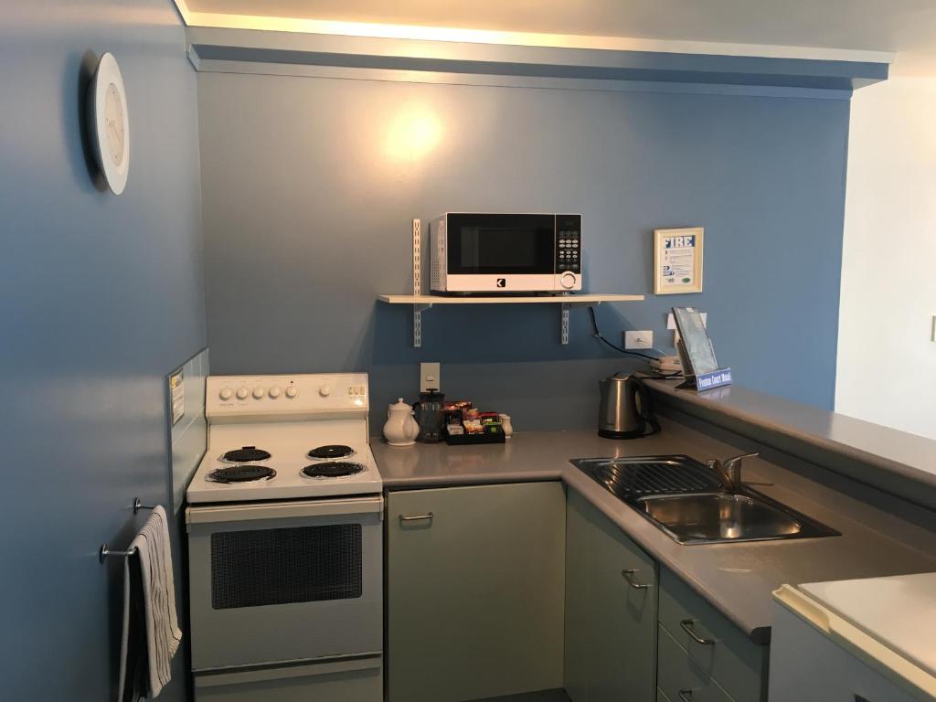 Fenton Court Motel - Apartment Mit 2 Schlafzimmern Und Whirlpool (Downstairs)
