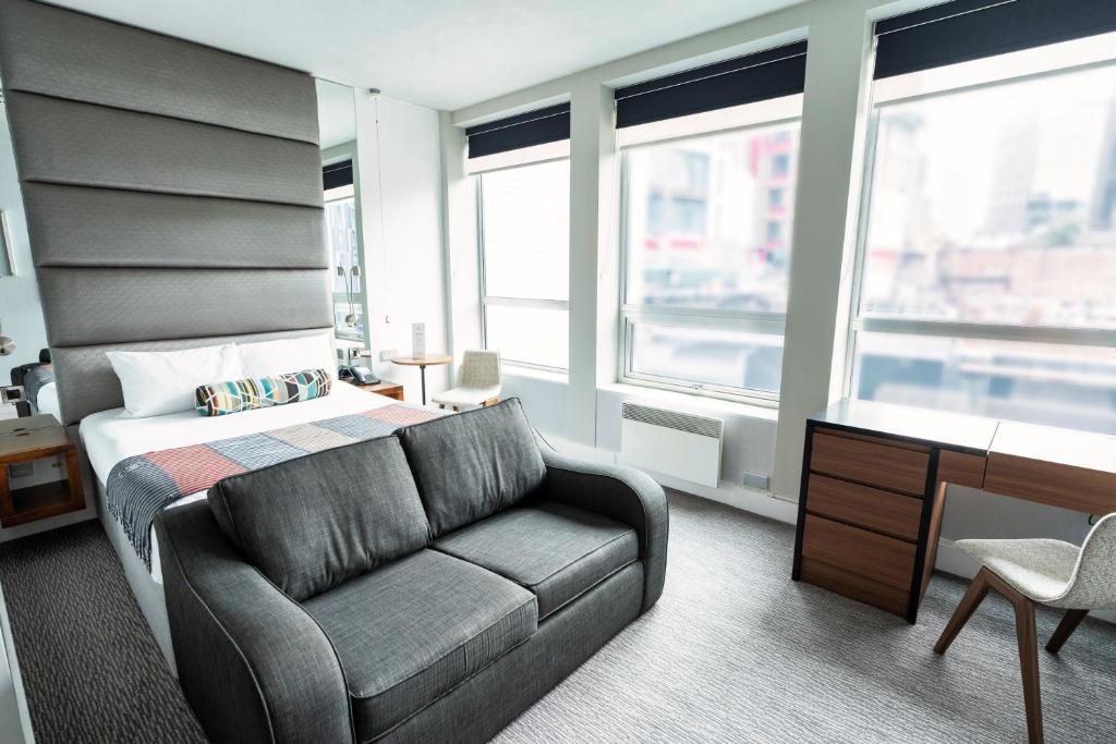 Sandman Signature Newcastle Hotel - 