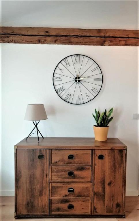 Biały Kruk Apartamenty vis-a-vis Jasnej Góry - 18