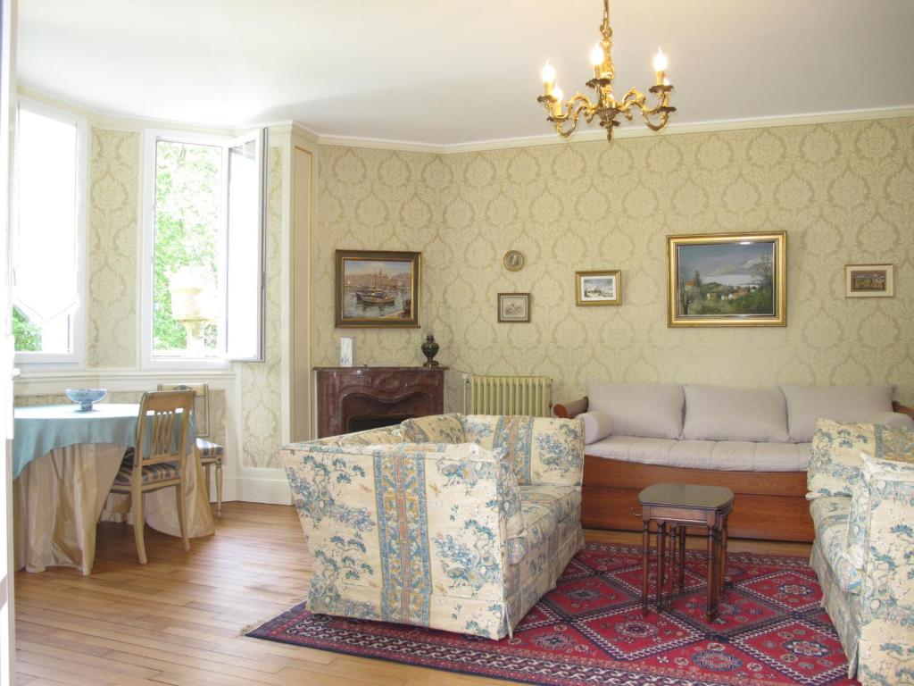 Demeure de la pompe - Double Room With Balcony