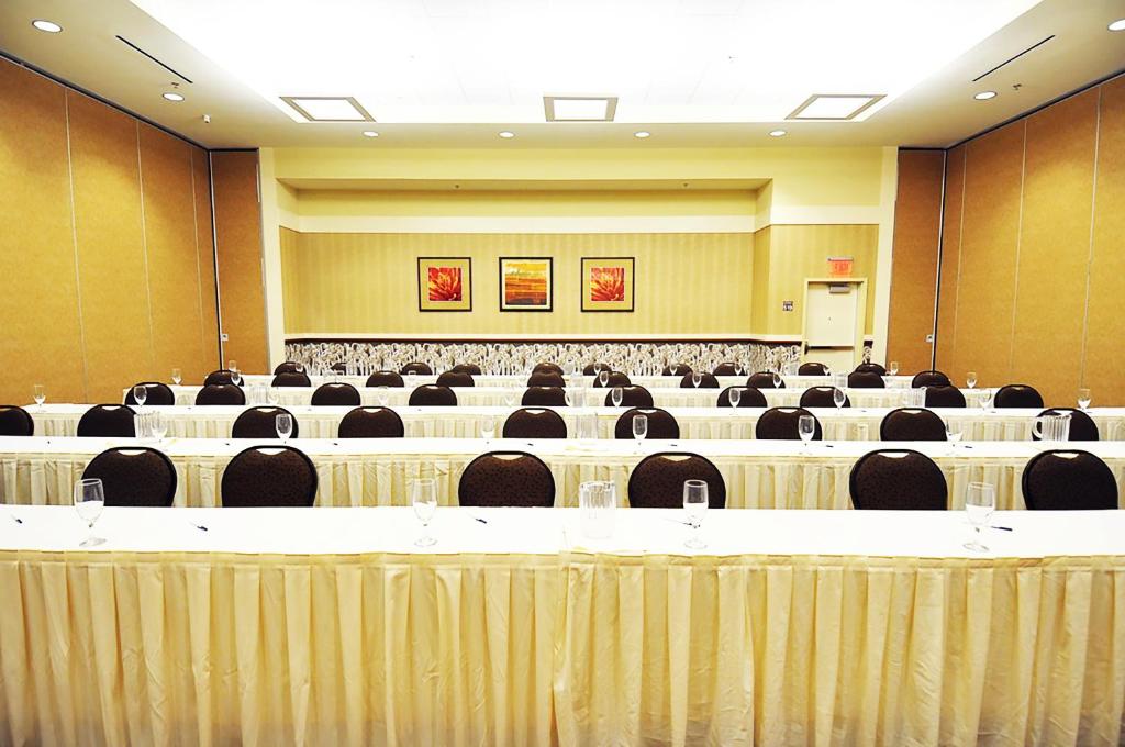 Konferenční prostory v ubytování Overton Hotel and Conference Center