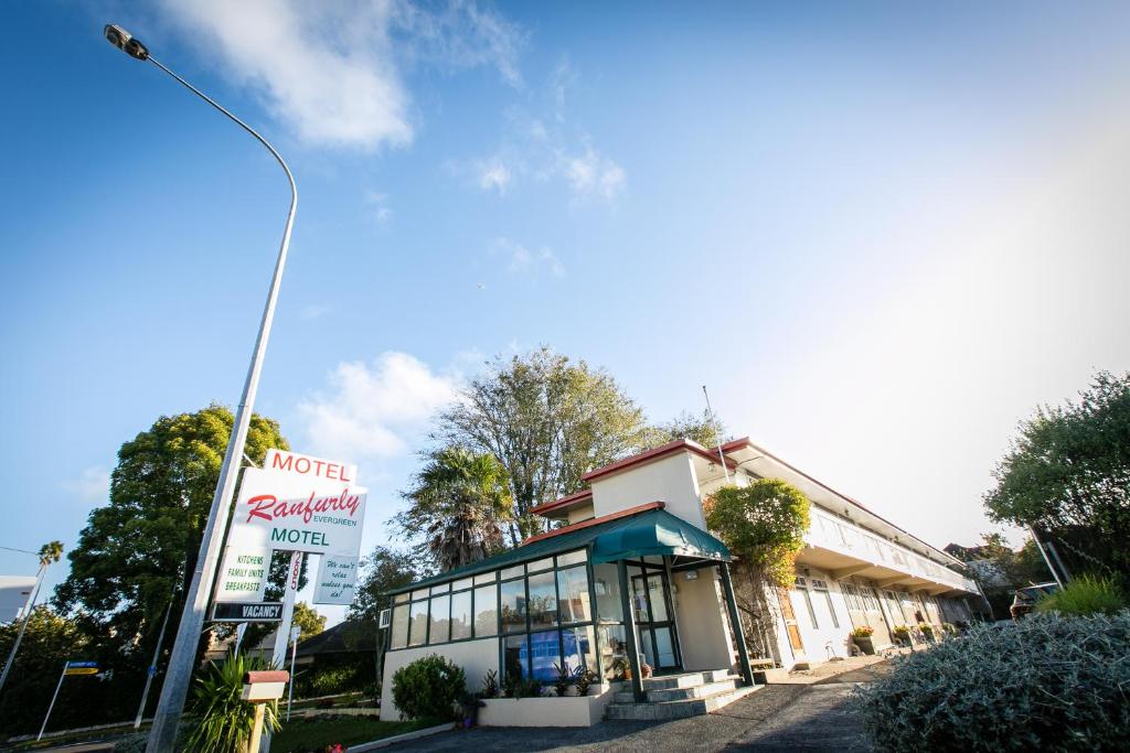 Gallery image of Ranfurly Evergreen Motel in Auckland