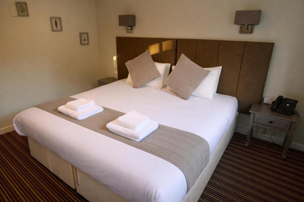 White Lion Hotel - 