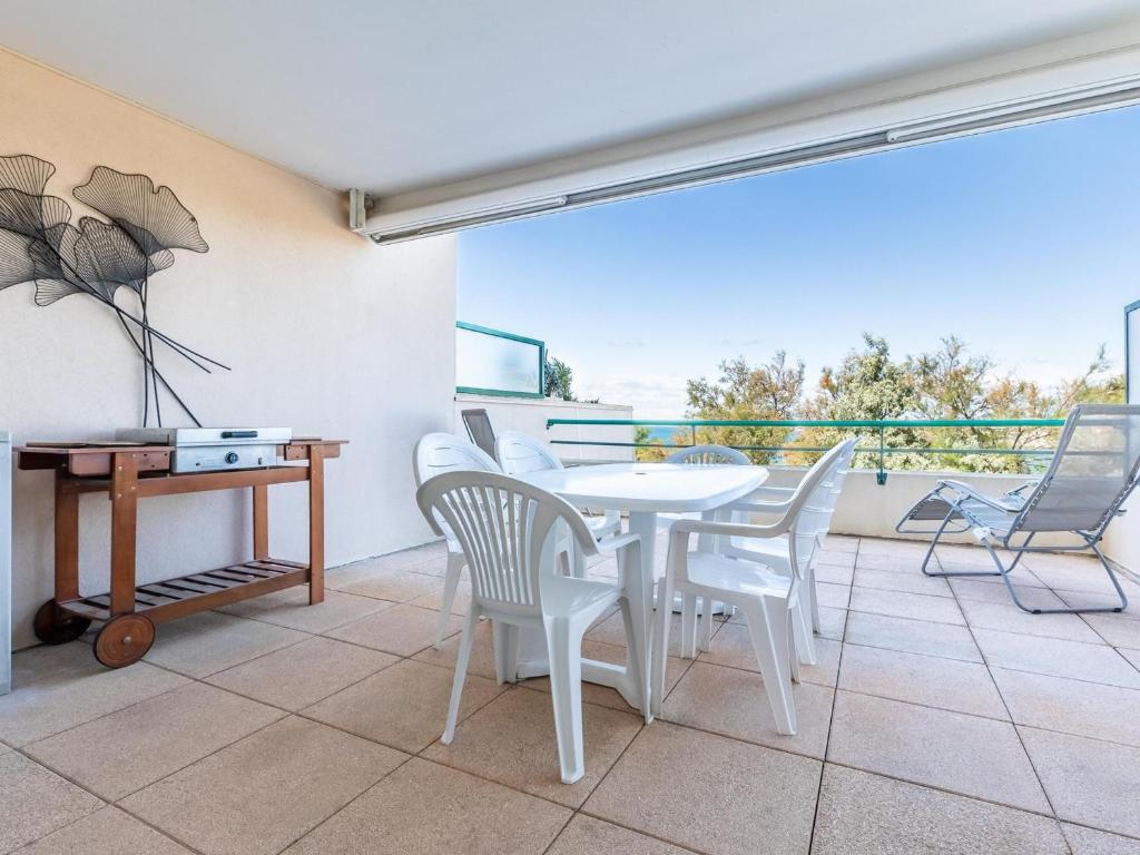 2 pièces cabine climatisé avec terrasse à Sète - FR-1-472A-266