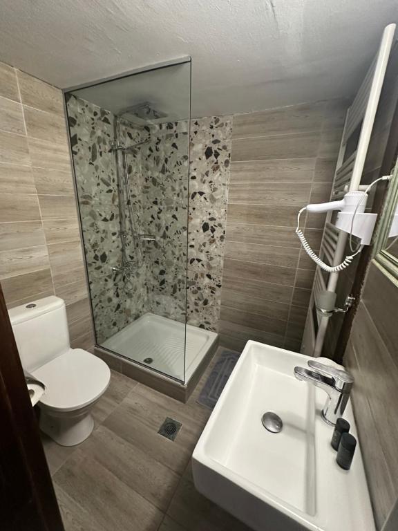 Varosi Guesthouse - 18