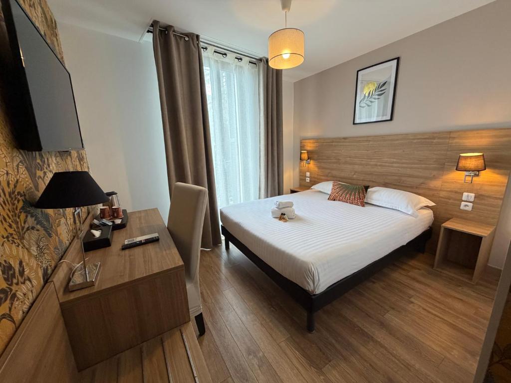 The Originals Boutique, Le Grand Hôtel Molière, Pézenas - Habitación Triple Confort