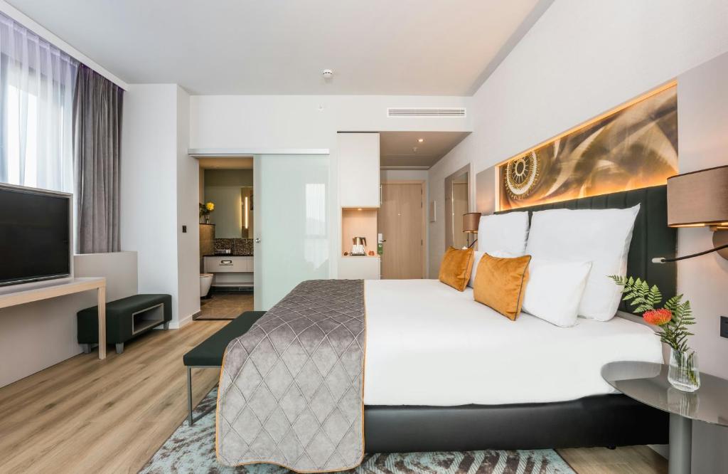 Leonardo Royal Hotel Barcelona Fira - 10