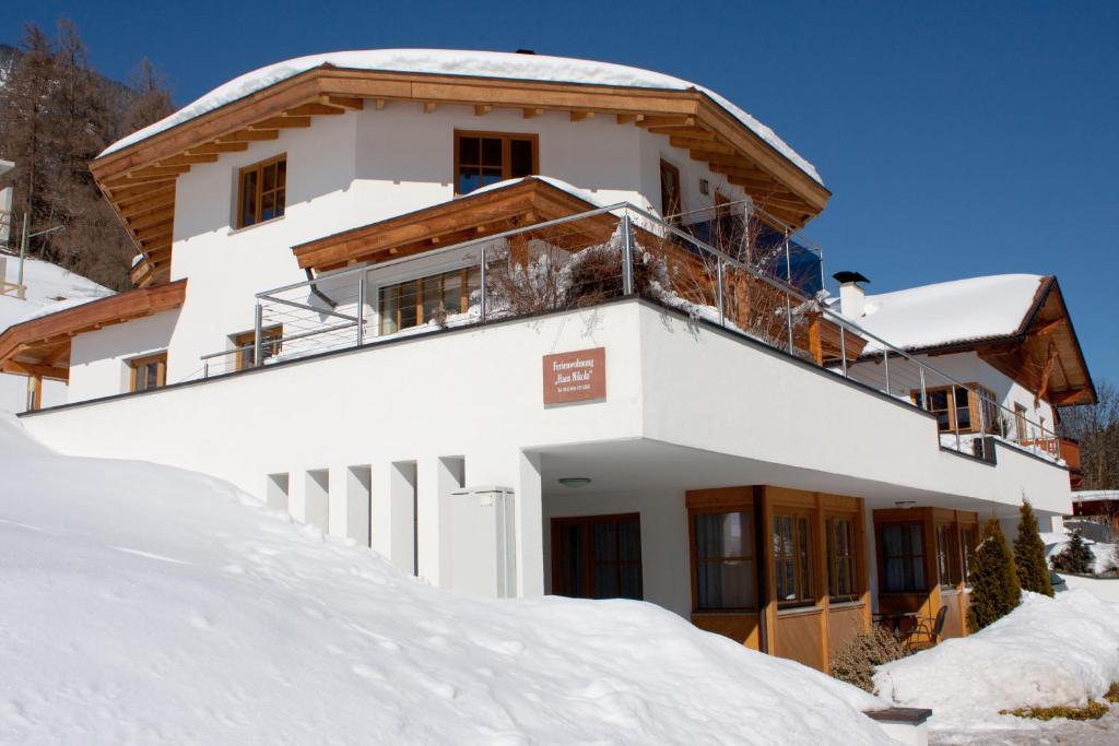 Haus Nikola v zimě