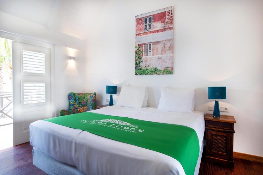 Outdoor terrace and sea views at Scuba Lodge City Beach Curaçao
