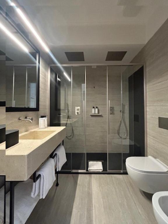 Palazzo Goldoni Condotti Collection - 5