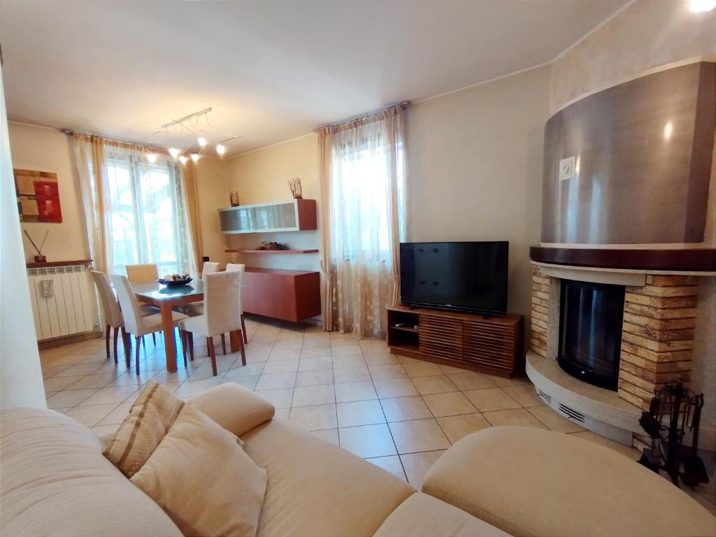 Trilocale in villa bifamiliare - Dairago